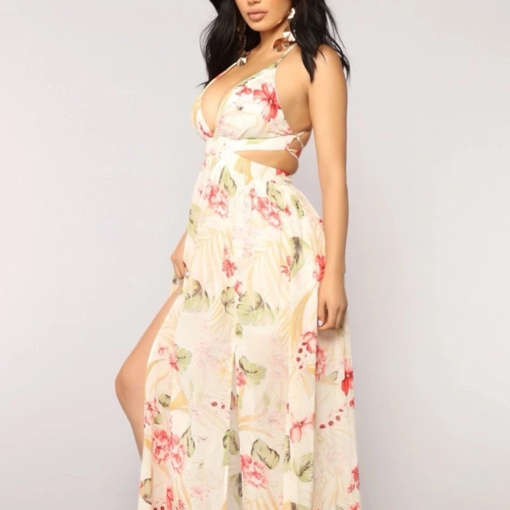 Fashion Nova Lanai Cutout Halter Maxi Dress M Tan Floral EUC - Picture 2 of 5